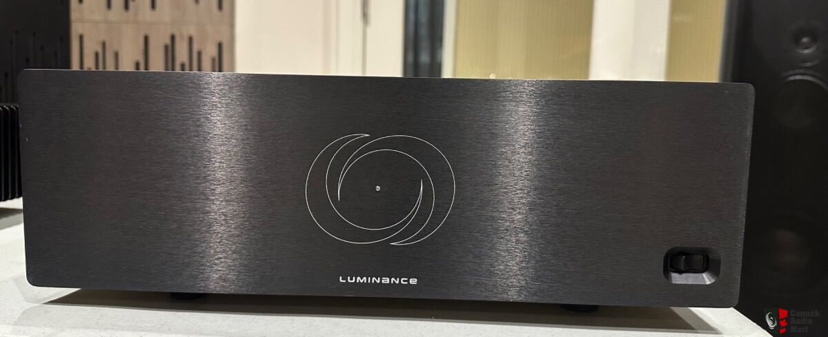 NEW PRICE!! Luminance KST 150 power amplifier. Amazing speed