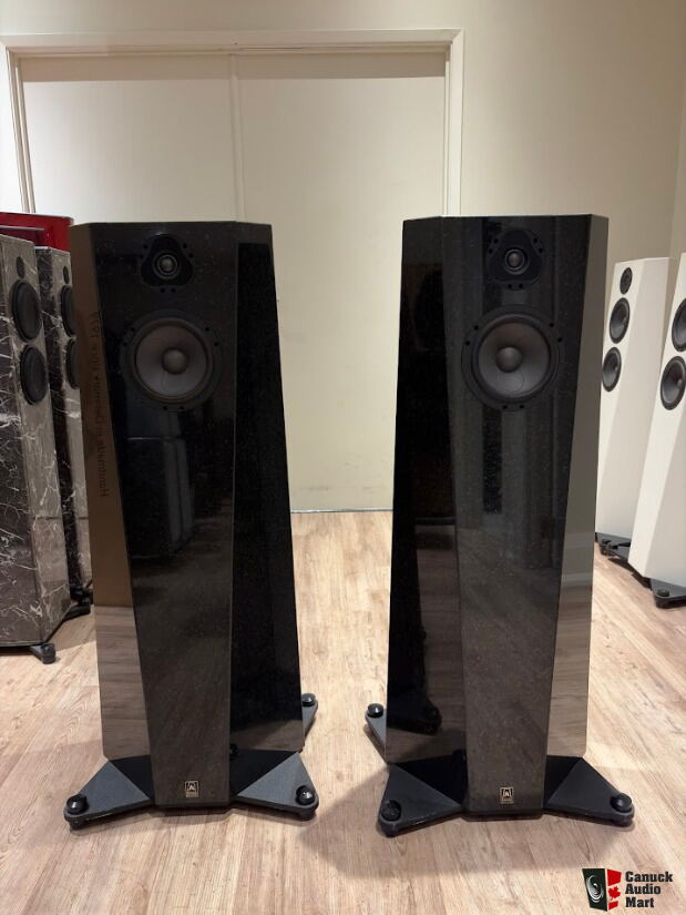 DEMO SALE!!! Acora SRC 1 Floor Standing Speakers. Incredible Value!!! CAD $28350.00