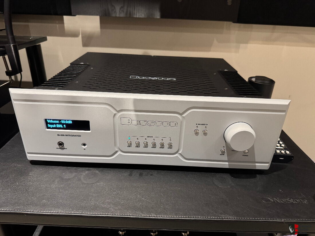 Demo Sale! Bryston Bi-200 Integrated Amp. 4 months old! CAD$5999.00