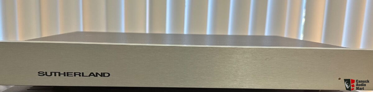 Sutherland Insight MM/MC phono preamp. Incredible Buy CAD$1050.00
