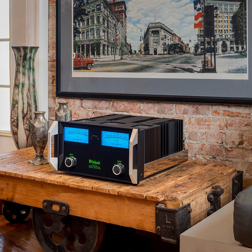 McIntosh MC462 Amplifier (In-Store Purchases Only) - Audio Excellence - {{ {{ product.product_type }} - McIntosh
