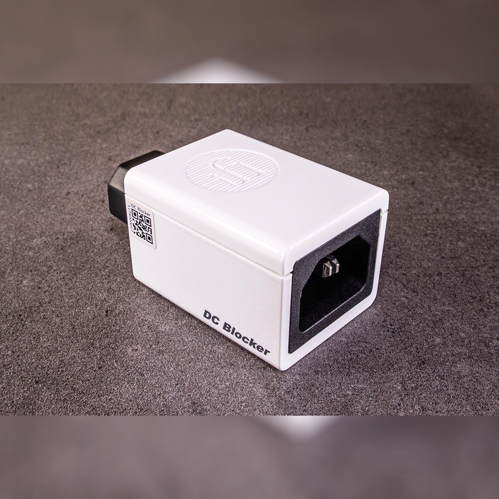 iFi DC Blocker