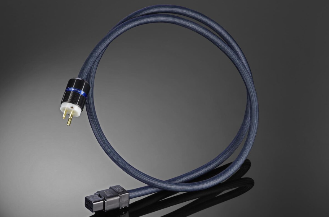 *DEMO*Shunyata Venom V16 Power Distributor with matching 1.75m Venom V10 XC power cable