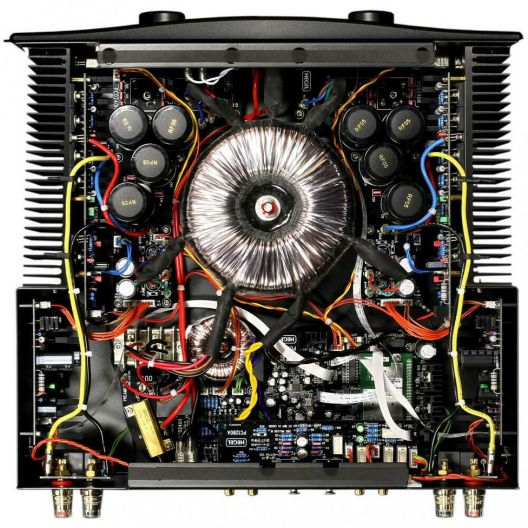 Hegel H590 Integrated Amplifier