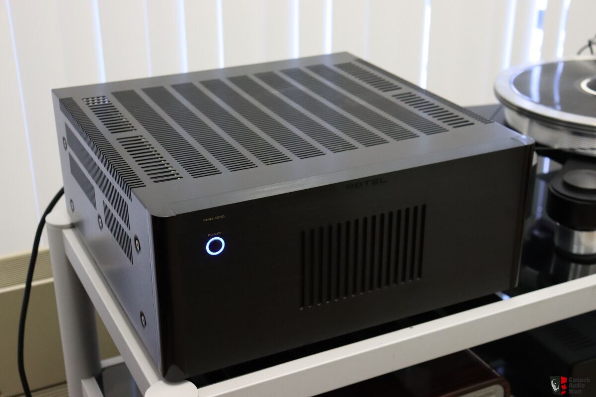 Rotel RMB-1555 5-channel 120 watts/ch. Excellent! (Pre-Owned)
