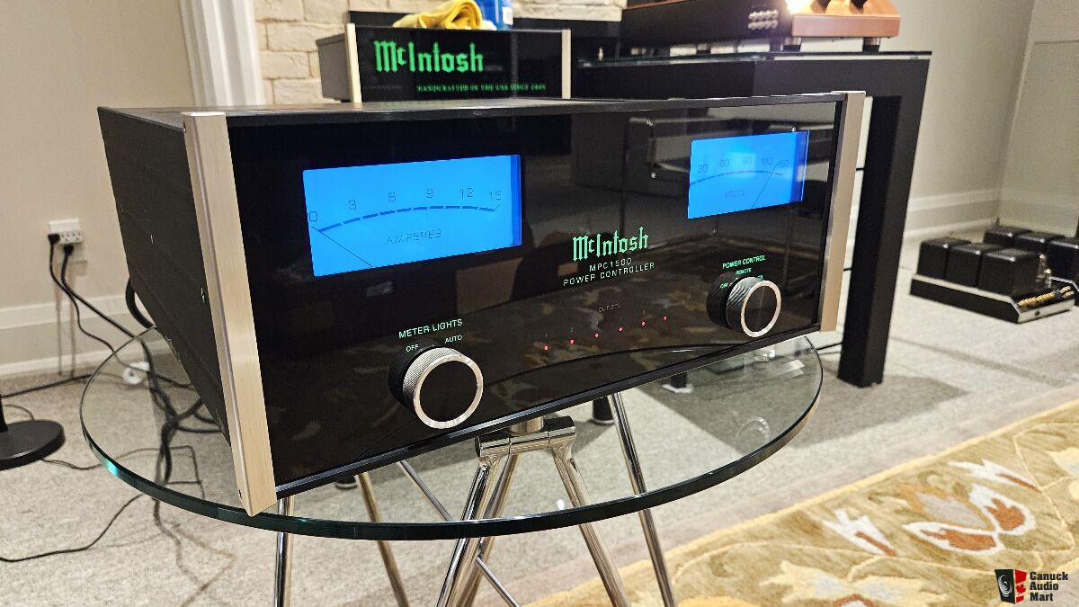 McIntosh MPC1500 Power Conditioner (Pre-Owned)