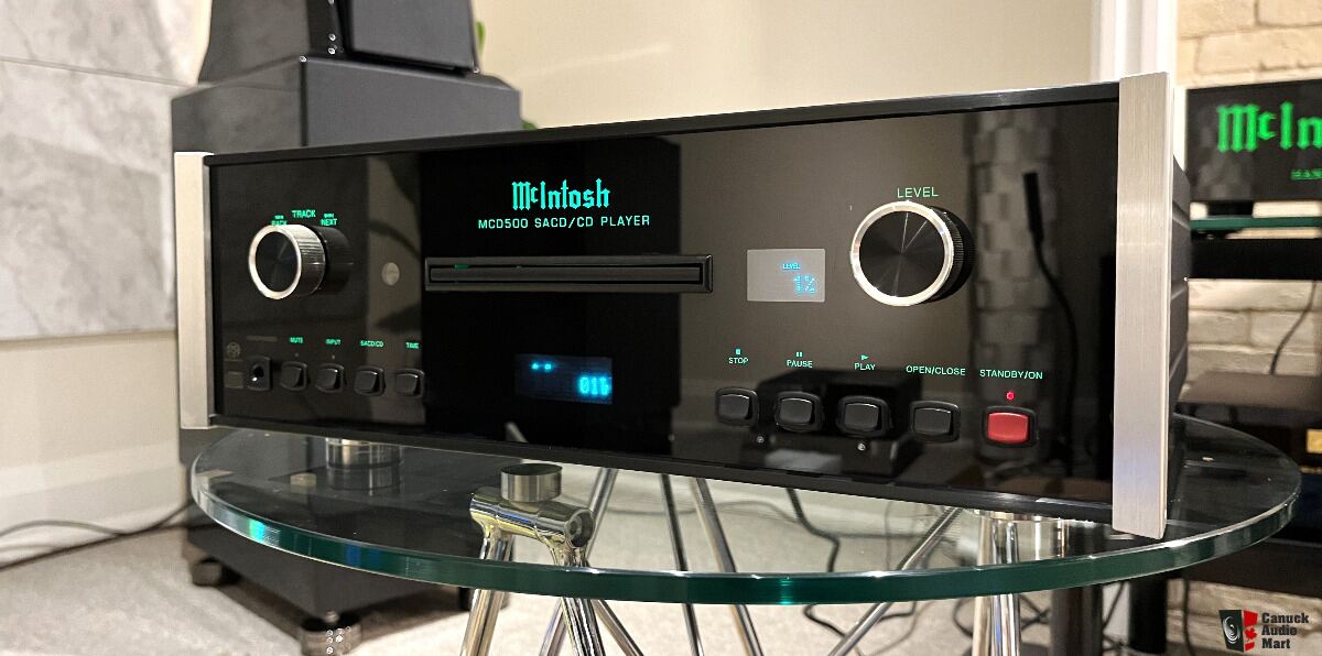 McIntosh MCD500 SACD/CD player. New Laser 2 years ago. Very Low Use Since! (Pre-Owned)