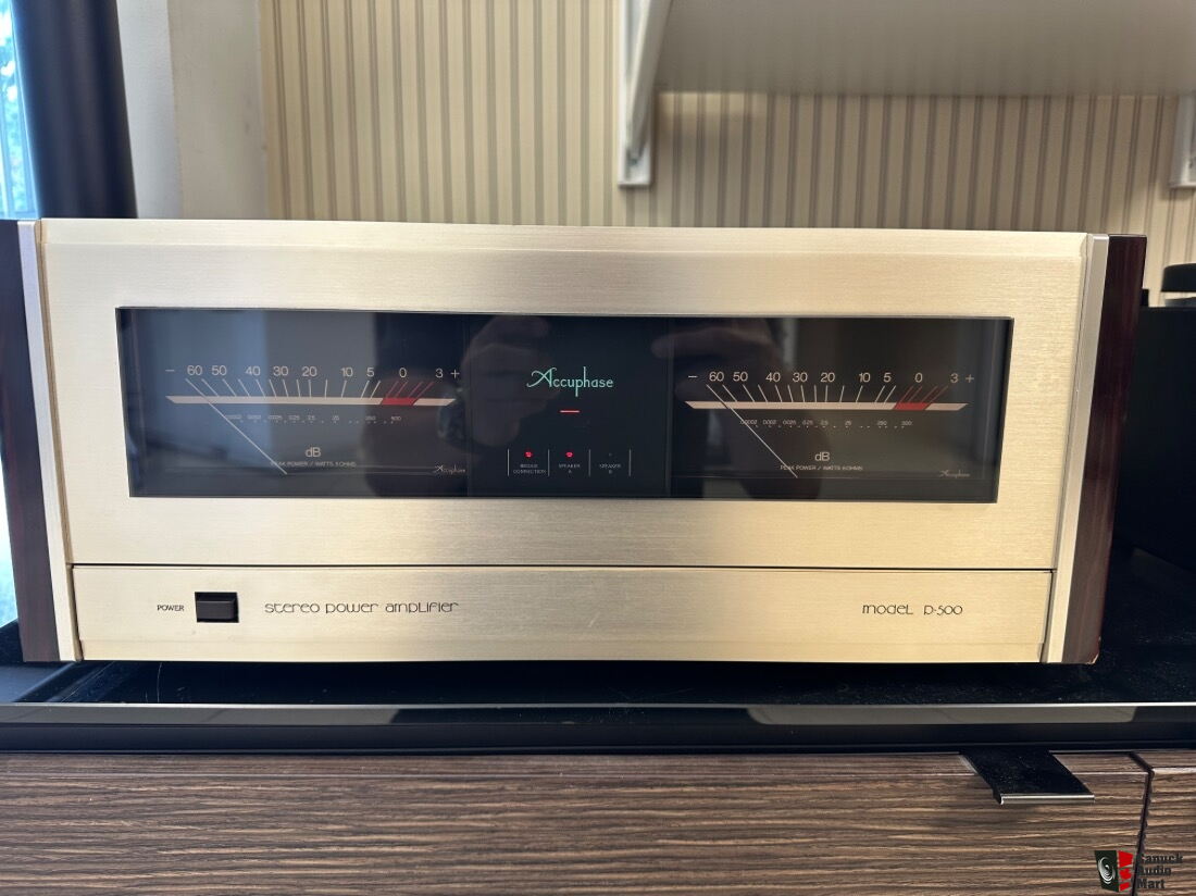 Accuphase P500 250 wpc. One owner!