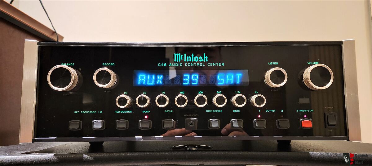 McIntosh C46 Preamplifier (Pre-Owned)