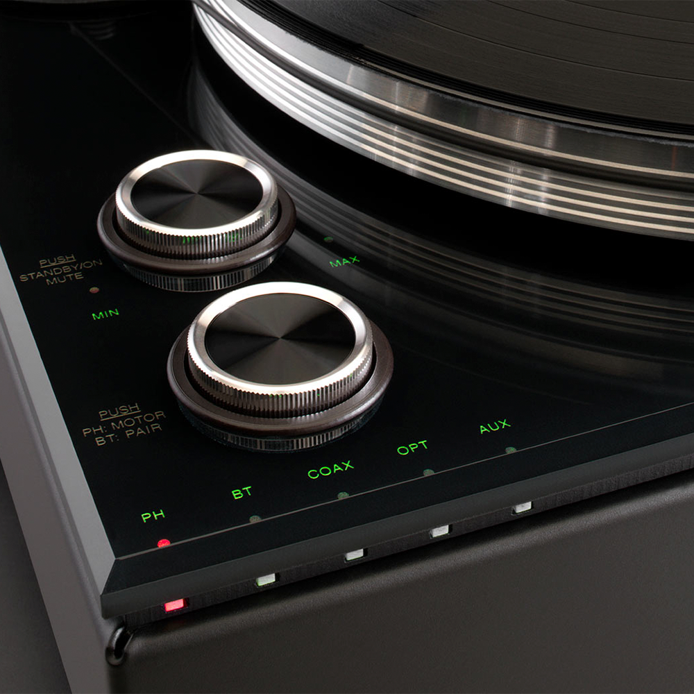 McIntosh MTI100 Integrated Turntable (In-Store Purchase Only)