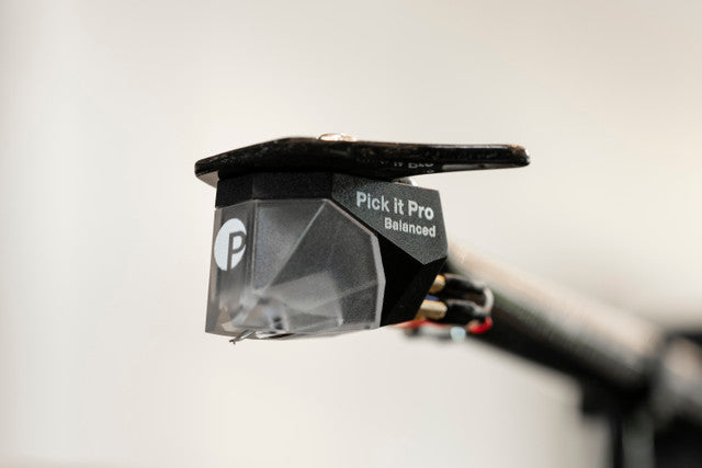 Pro-Ject X1-B Turntable (PICK IT PRO B)