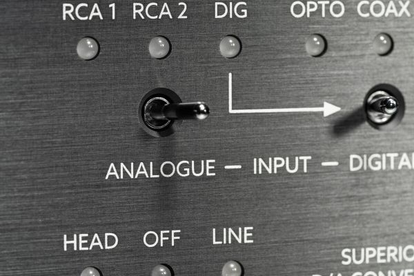Violectric DHA V380 V2 Headphone Amp/DAC (Call/Email For Availability)